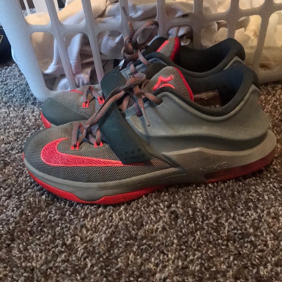 Pink and Grey KDs - Picture 2 of 3